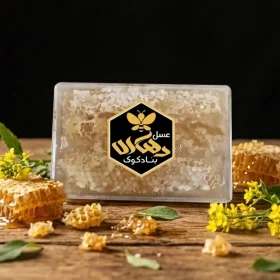 عسل با موم ۵۰۰ گرم